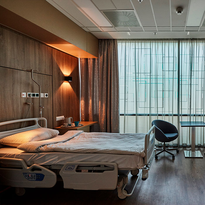 2013 - Vidéki klinikák megnyitása