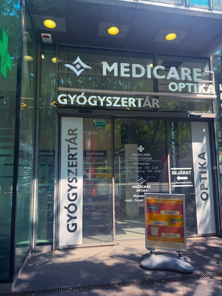 Medicare Eiffel Gyógyszertár – kép a galériából