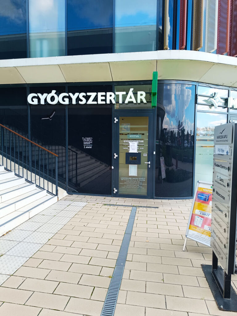 Medicare Tatabánya Gyógyszertár – kép a galériából