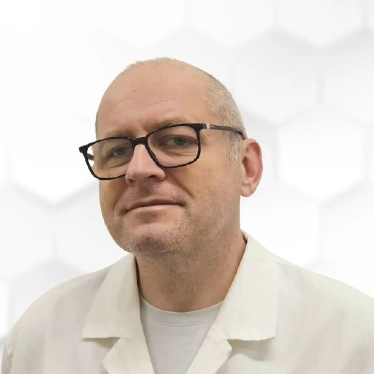 Dr. Dinya Tamás