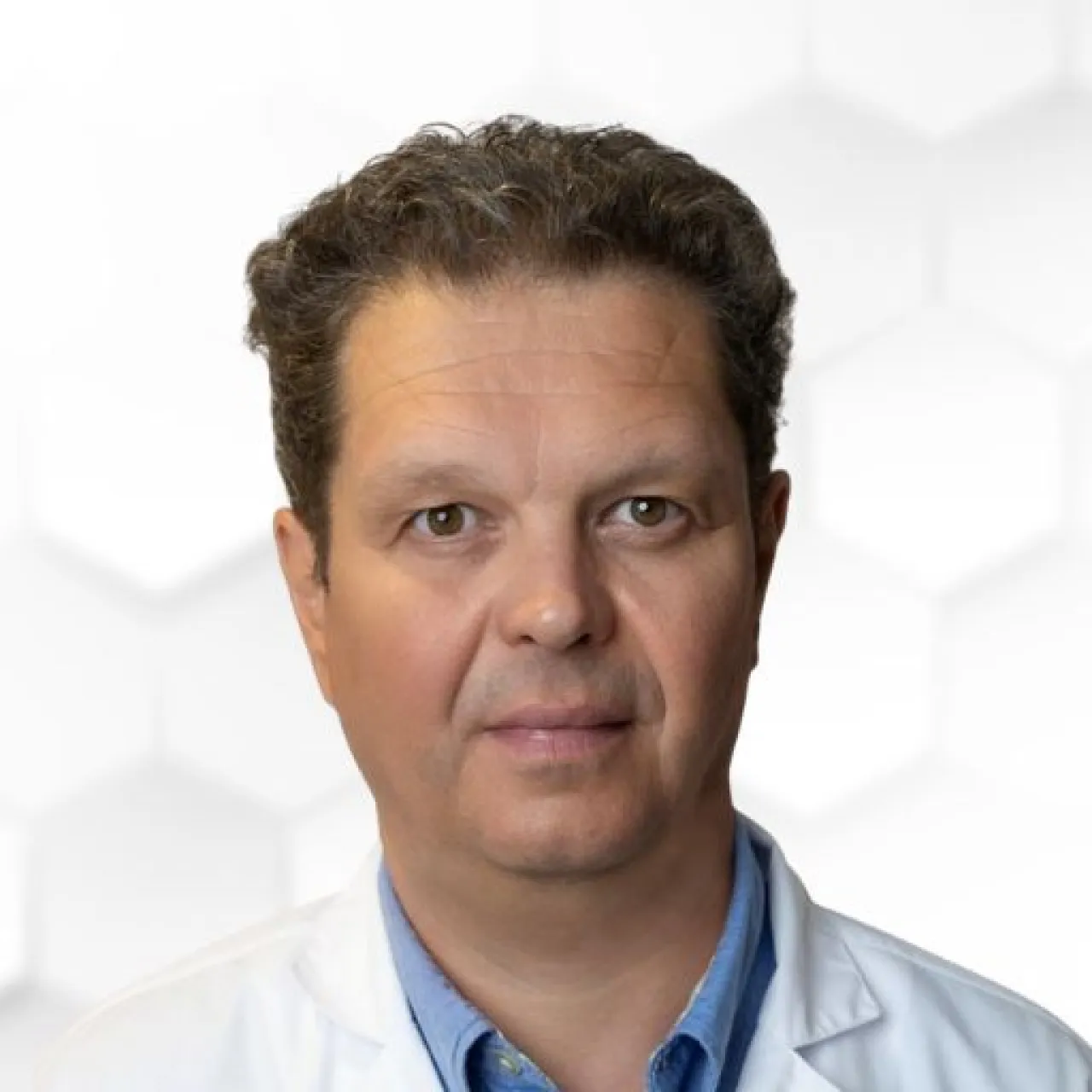 Dr. Juhász Róbert