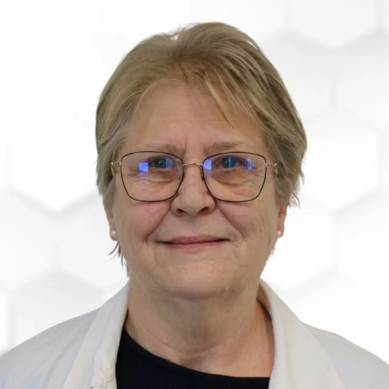 Dr. Kapocska Zsuzsanna