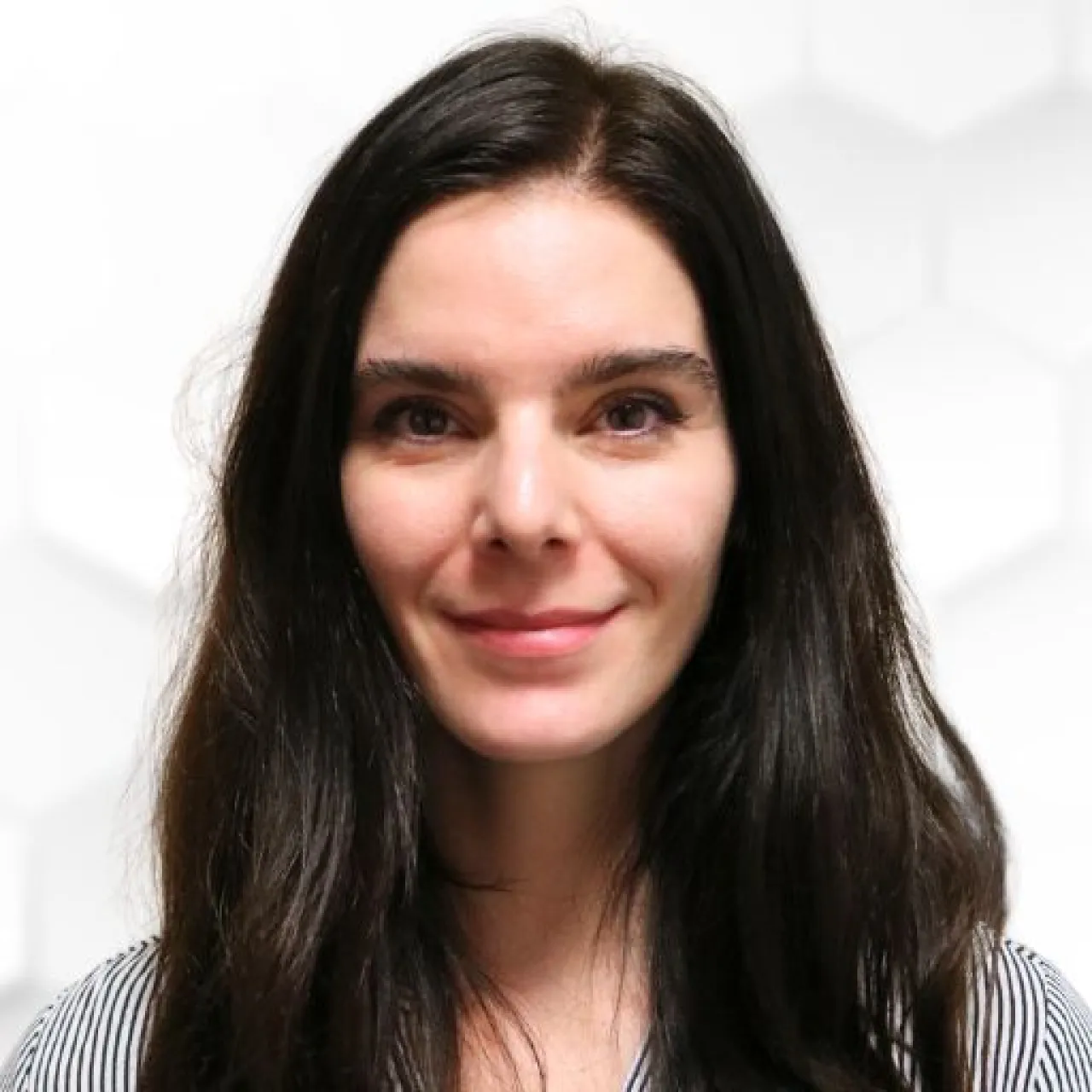 Dr. Kuun Ulla Titanilla