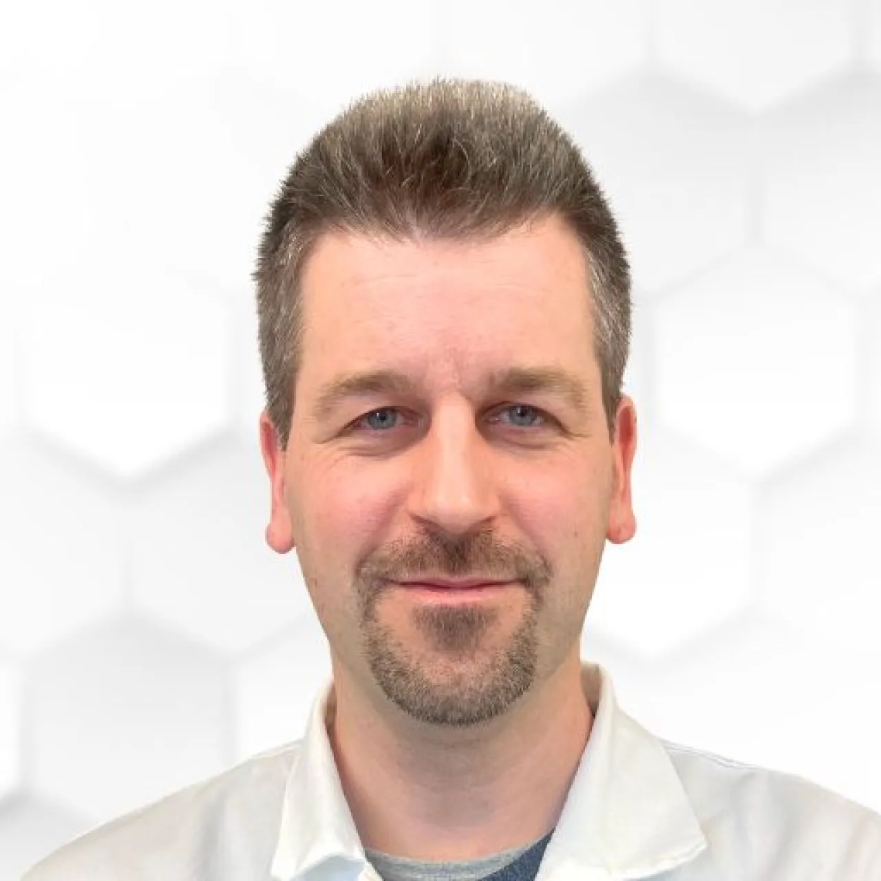 Dr. Lénárd Attila