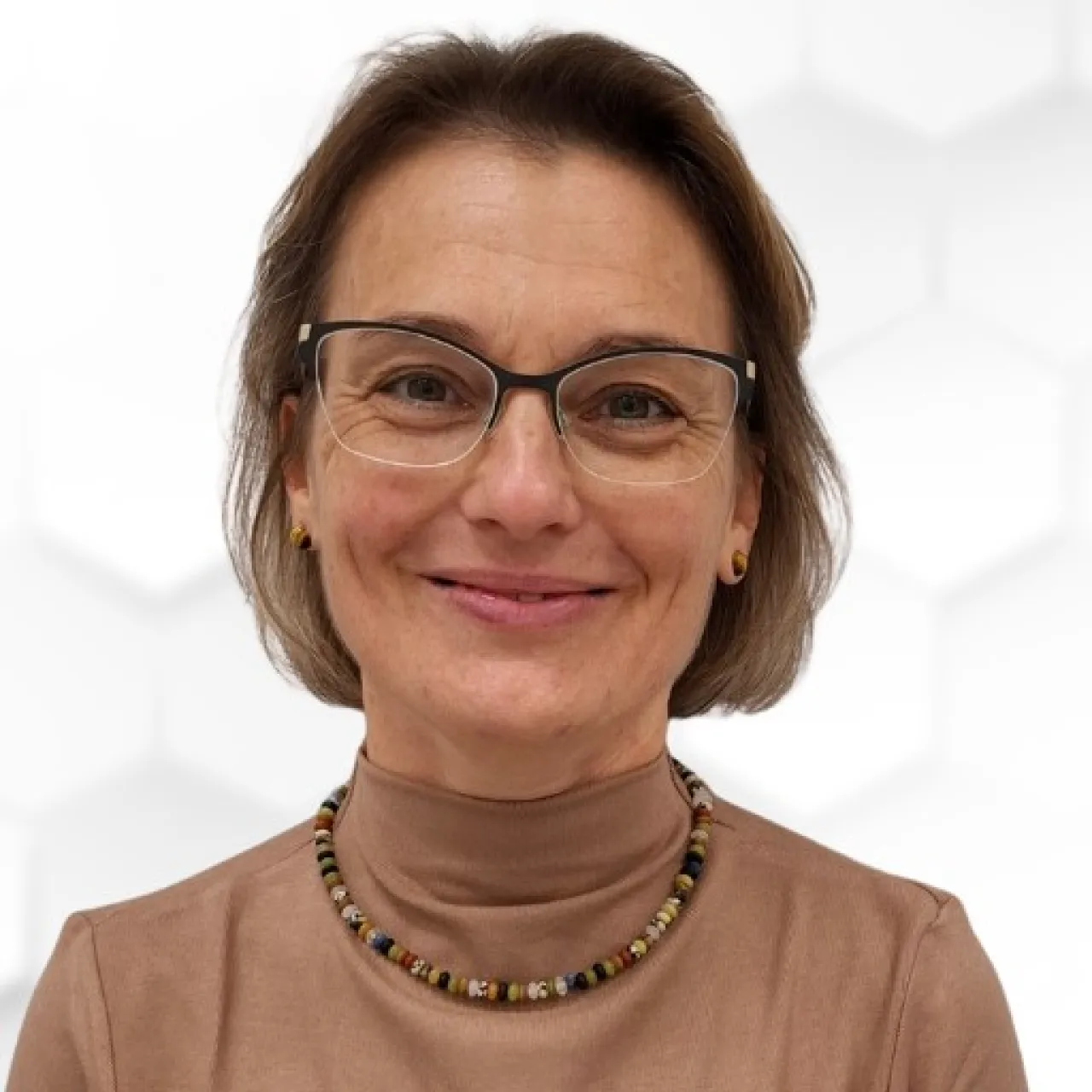 Dr. Szentes Enikő
