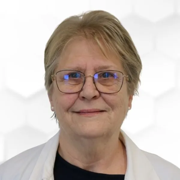 Dr. Kapocska Zsuzsanna