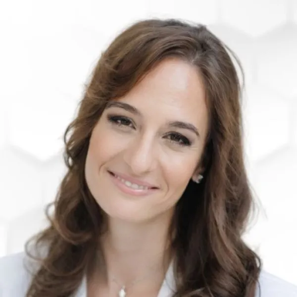 Dr. Rácz Lilla