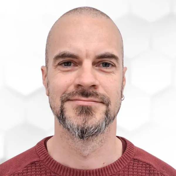 Dr. Ruzics Csaba Péter