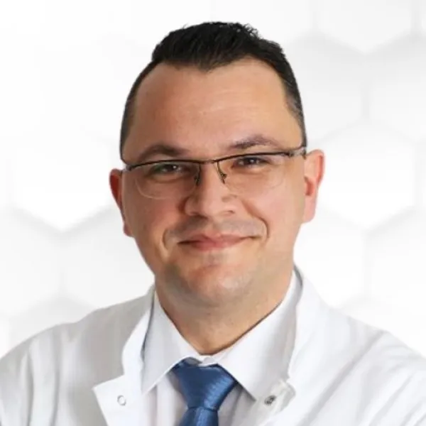 Dr. Tánczos Tamás
