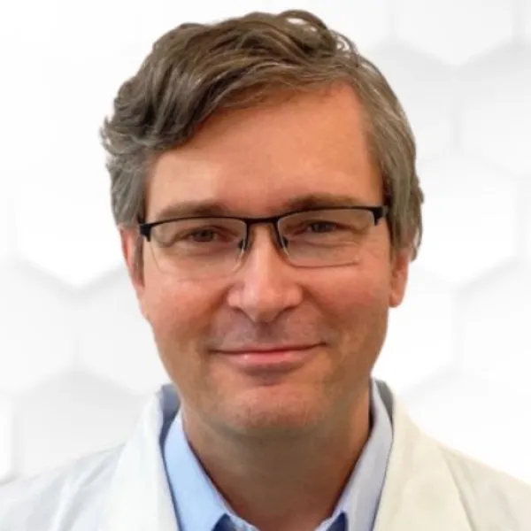 Dr. Molvarec Attila